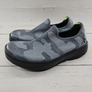 OOFOS OOmg eeZee Low‎ Camouflage Womens 7 Gray Slip On Recovery Shoes
